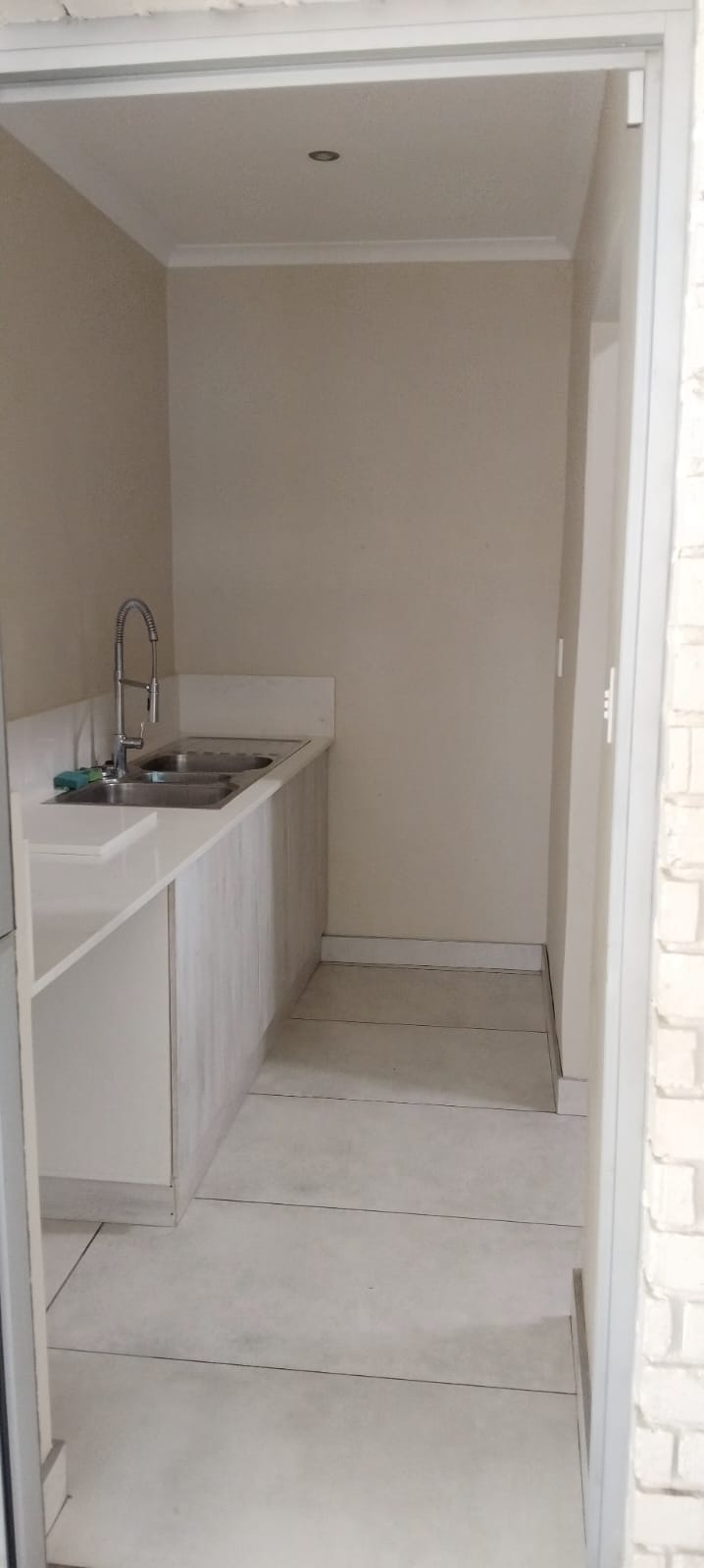 To Let 3 Bedroom Property for Rent in Jagtershof Western Cape